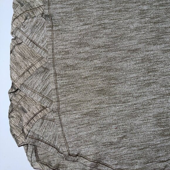 3 Lululemon tanks in XS (Size 4) in excellent condition - Picture 7 of 16